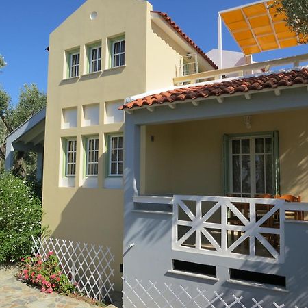 Sea Sun Aparthotel Plomari Bagian luar foto