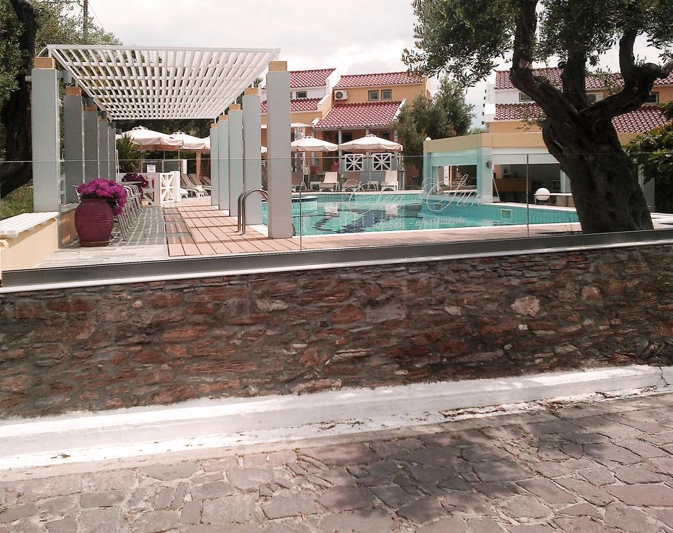 Sea Sun Aparthotel Plomari Bagian luar foto