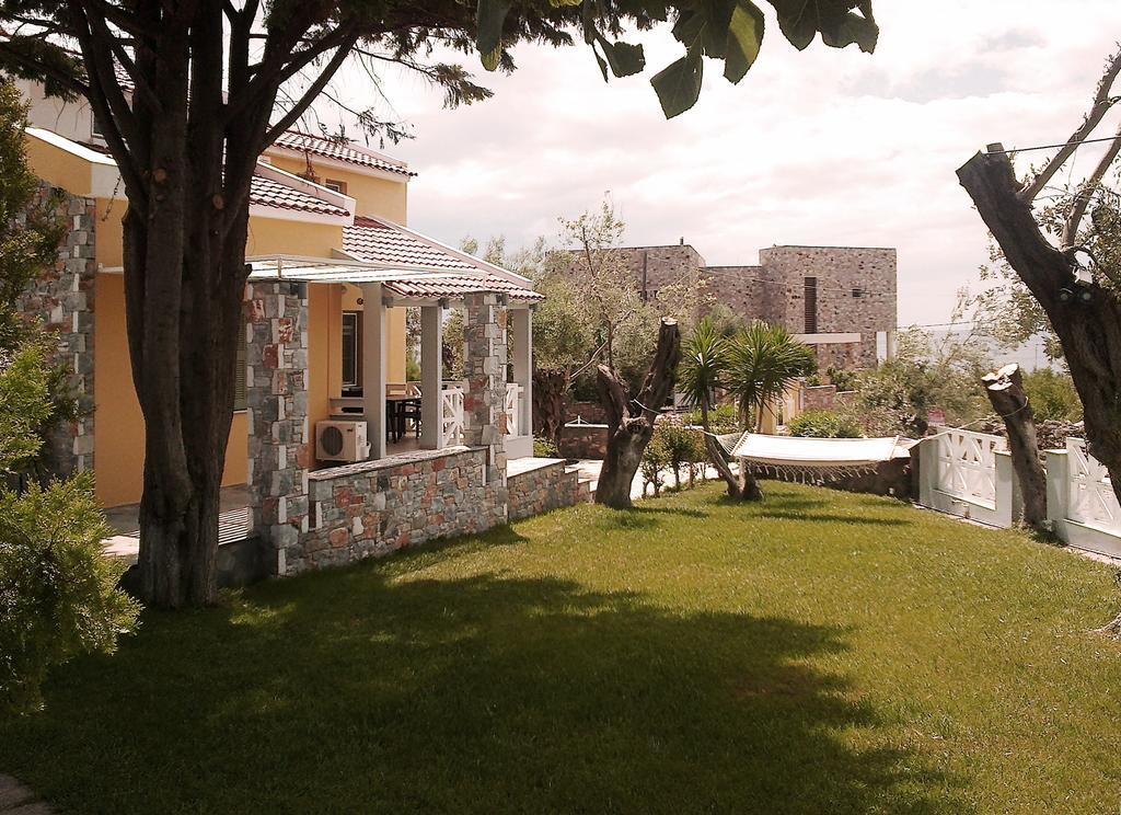 Sea Sun Aparthotel Plomari Bagian luar foto