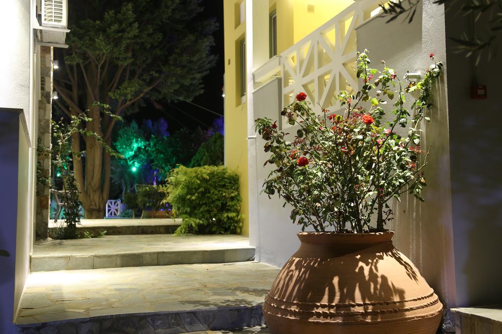 Sea Sun Aparthotel Plomari Bagian luar foto