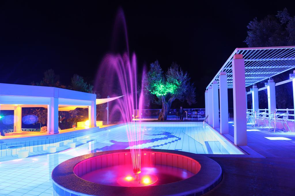 Sea Sun Aparthotel Plomari Bagian luar foto