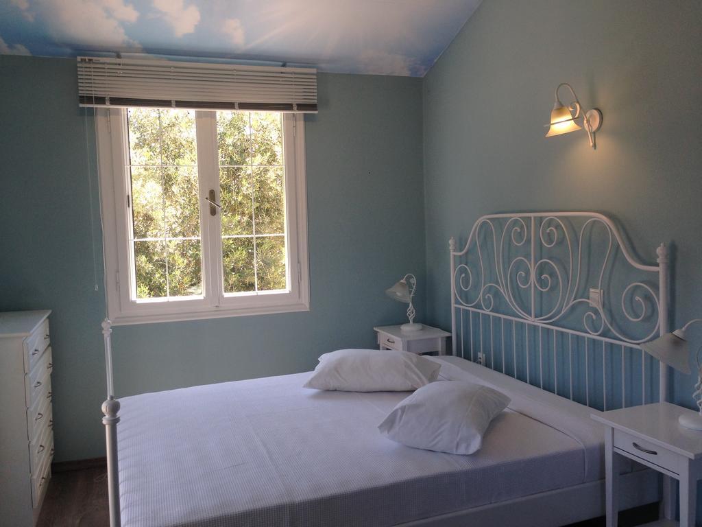 Sea Sun Aparthotel Plomari Bagian luar foto